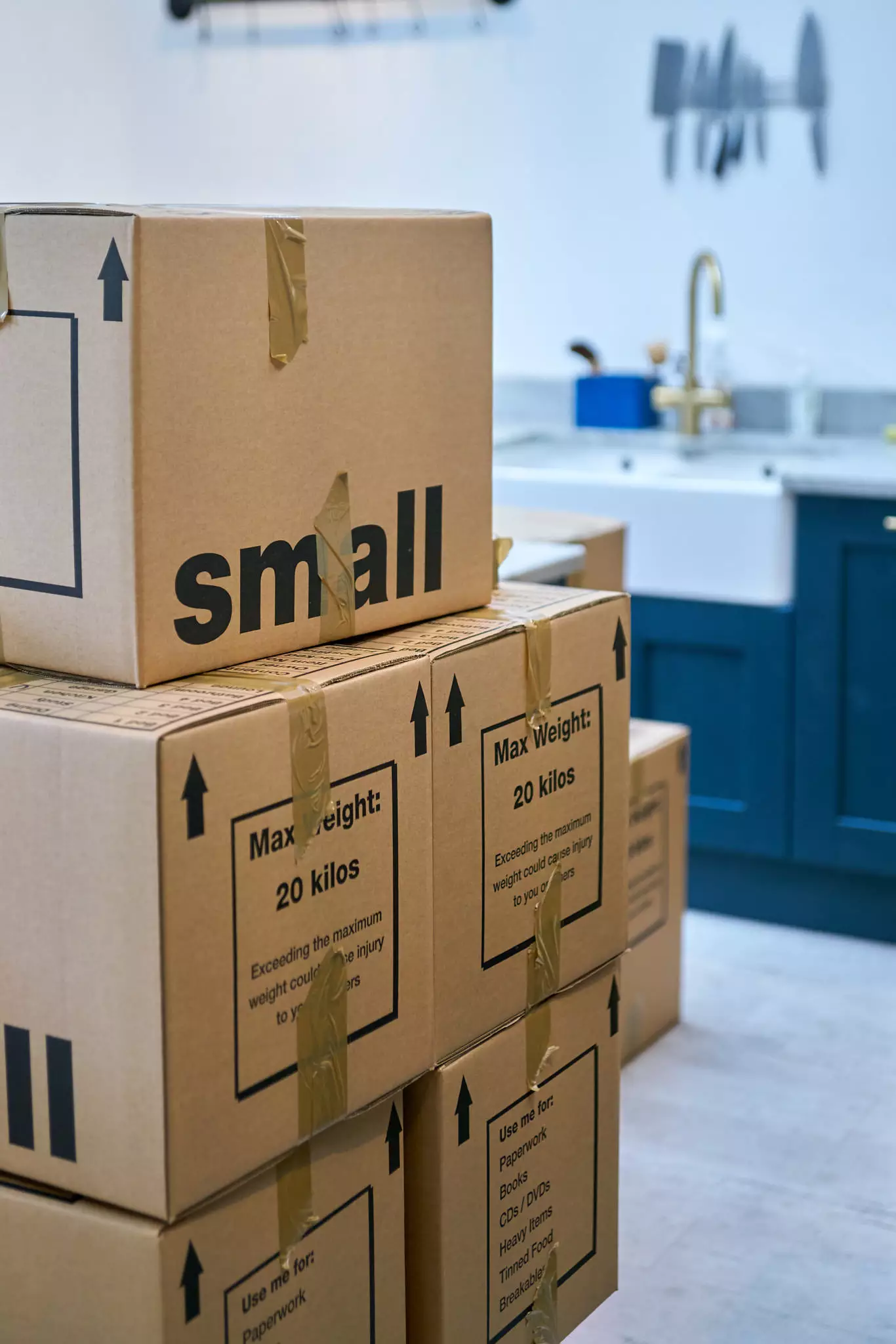 Domestic moves - packing of boxes service