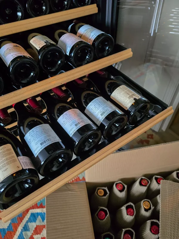 wine bottles packing