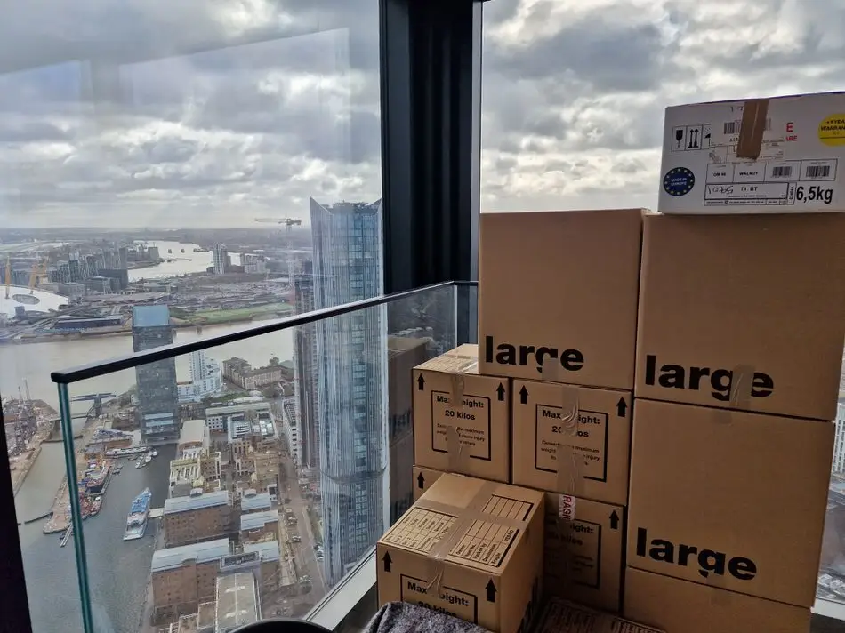 flat move - boxes packing