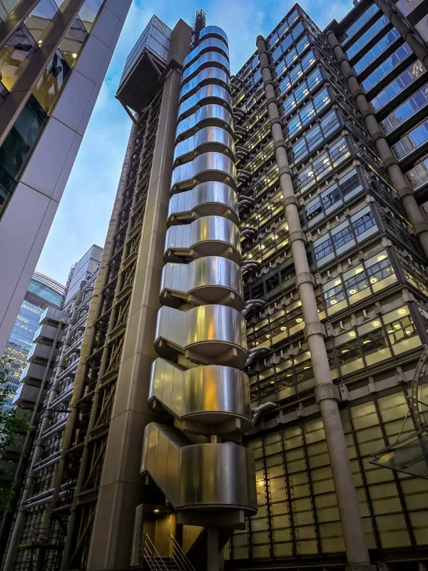 Exterior view of the Lloyd’s Building in London EC3 – modern office relocation zone.
