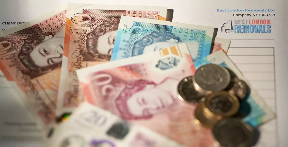 Best London Removals price guide showing moving costs and savings